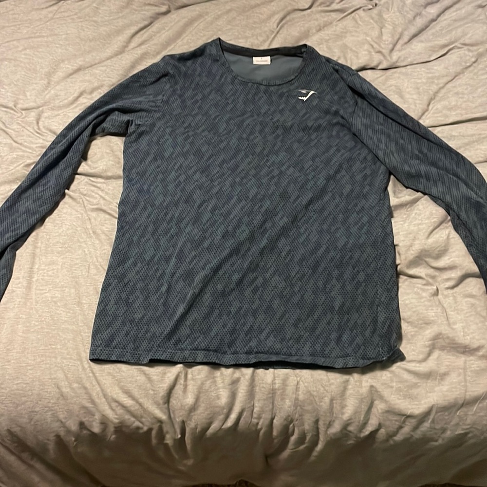 Gymshark men’s large long-sleeve